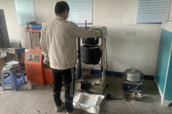 填石路基壓實(shí)度檢測